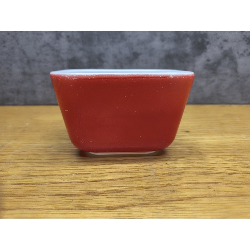Vintage Pyrex 501-B Red 1-1/2 Cup Refrigerator Dish NO Lid